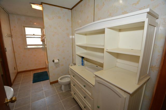 216 N Blankenship Rd, Udall, KS 67146