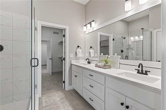 8209 Aurora Street, Lenexa, KS 66220