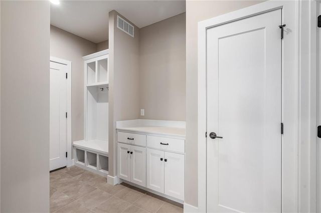 8209 Aurora Street, Lenexa, KS 66220