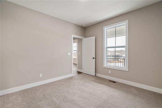 8209 Aurora Street, Lenexa, KS 66220