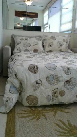 33 S GULFSTREAM AVENUE 704A, Sarasota, FL 34236