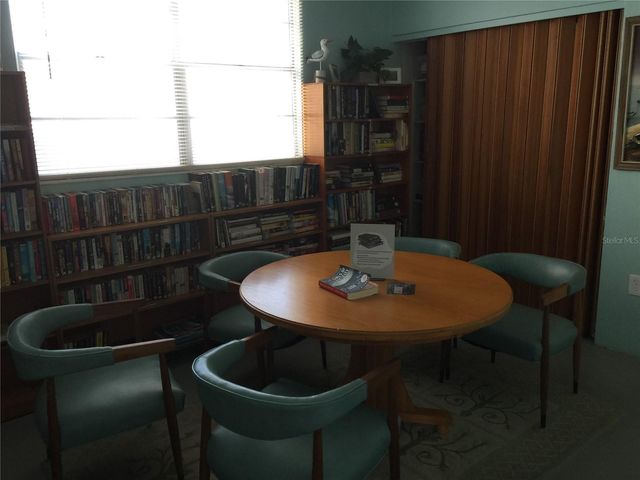 33 S GULFSTREAM AVENUE 704A, Sarasota, FL 34236