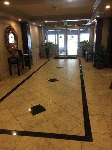 33 S GULFSTREAM AVENUE 704A, Sarasota, FL 34236