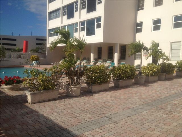 33 S GULFSTREAM AVENUE 704A, Sarasota, FL 34236