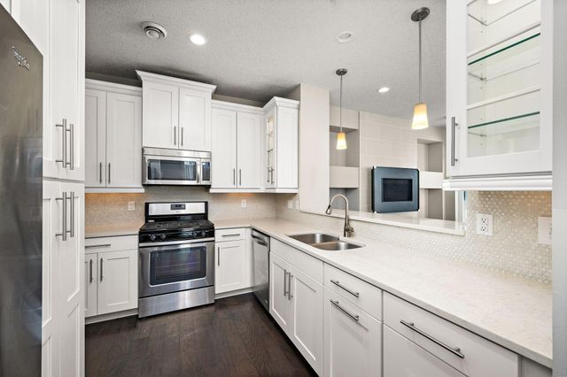 8410 Jonquil Lane N, Maple Grove, MN 55369