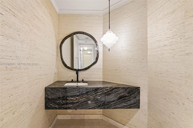 16051 Collins Avenue 2903, Sunny Isles Beach, FL 33160
