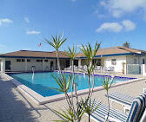56 Manor Drive, Fort Pierce, FL 34982