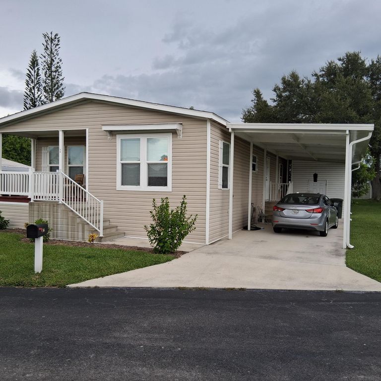 56 Manor Drive, Fort Pierce, FL 34982