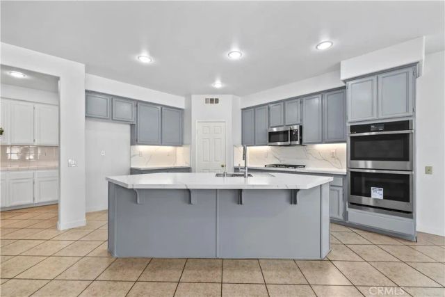 12222 Dry Creek, Rancho Cucamonga, CA 91739