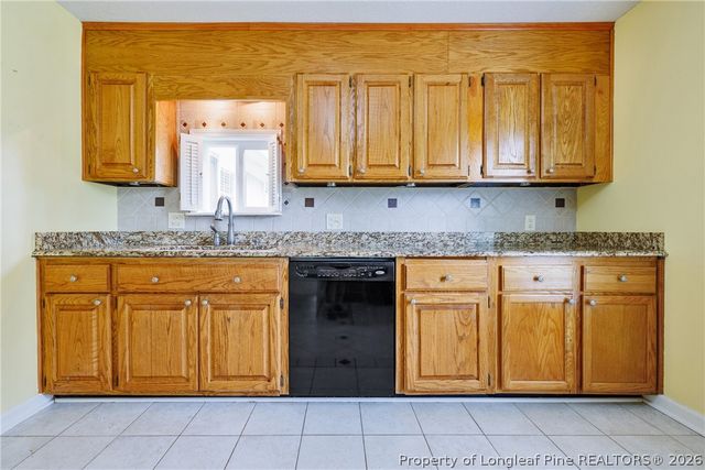 209 Old Farm Road, Raeford, NC 28376