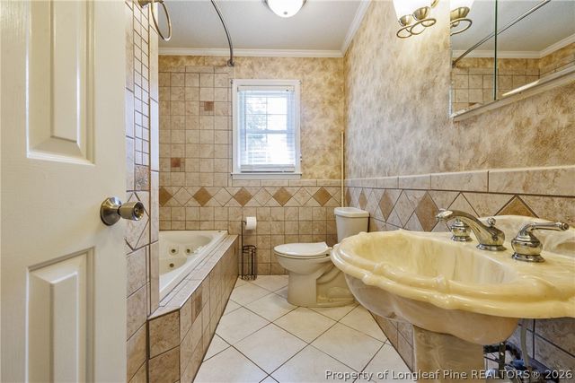 209 Old Farm Road, Raeford, NC 28376