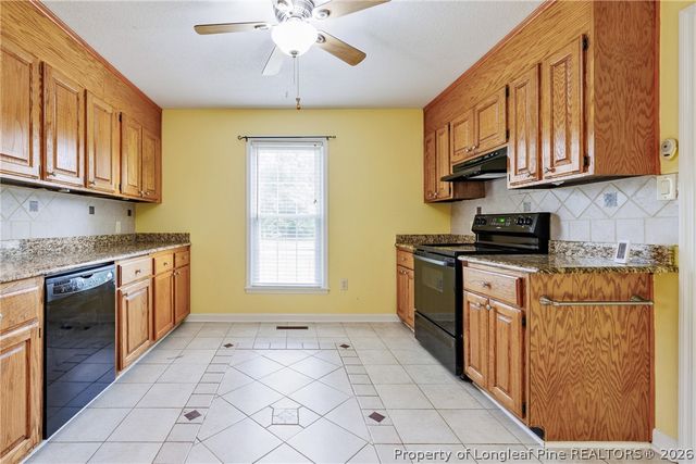 209 Old Farm Road, Raeford, NC 28376