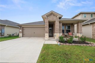 407 Water Way Avenue, Hutto, TX 78634
