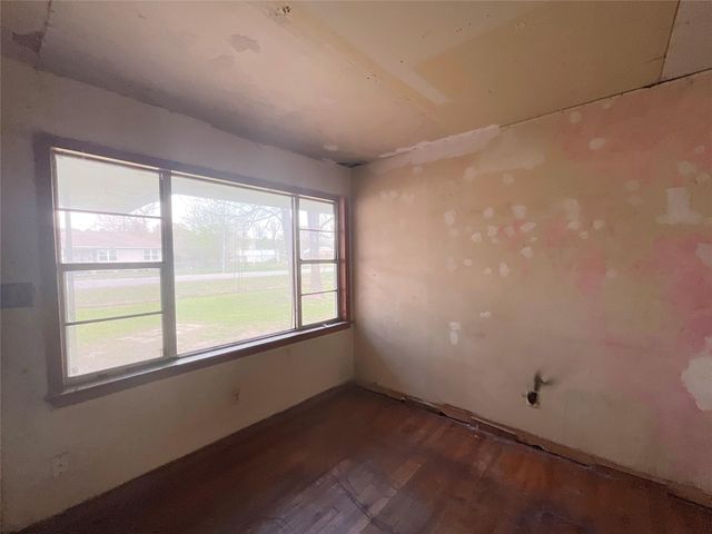 8902 Kentshire Drive, Houston, TX 77078