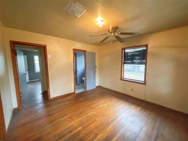 8902 Kentshire Drive, Houston, TX 77078