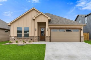 5629 Barkridge Drive, Granbury, TX 76048