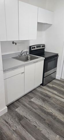 1910 NW 29th St 7, Miami, FL 33142