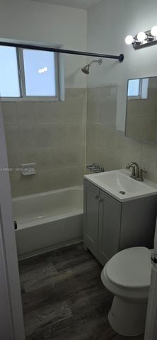 1910 NW 29th St 7, Miami, FL 33142