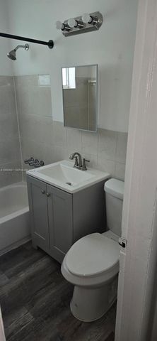 1910 NW 29th St 7, Miami, FL 33142