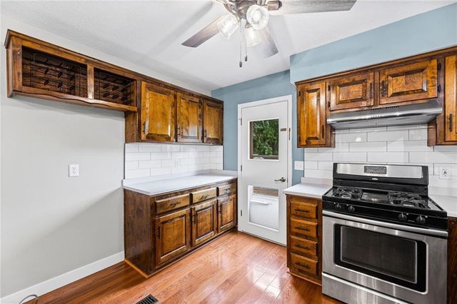 20875 251st Street, Tonganoxie, KS 66086