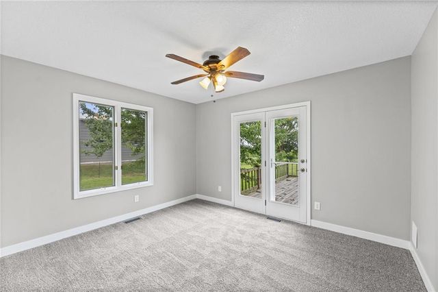 20875 251st Street, Tonganoxie, KS 66086