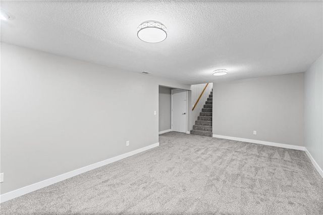 20875 251st Street, Tonganoxie, KS 66086