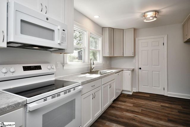 14 Pear Street, Greenville, SC 29609