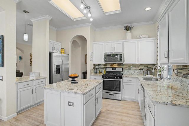 7122 Dream Inn Ln, Roseville, CA 95747