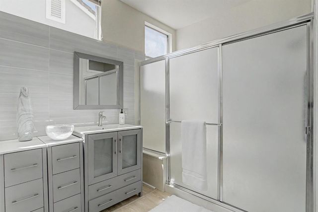7122 Dream Inn Ln, Roseville, CA 95747