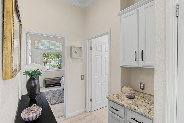 7122 Dream Inn Ln, Roseville, CA 95747