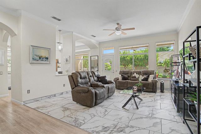 7122 Dream Inn Ln, Roseville, CA 95747