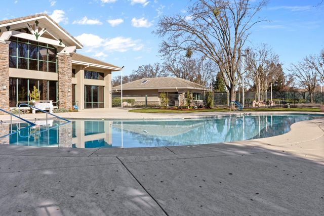 7122 Dream Inn Ln, Roseville, CA 95747