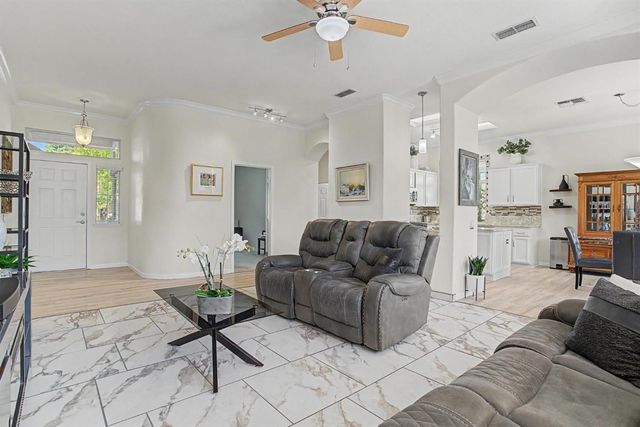 7122 Dream Inn Ln, Roseville, CA 95747