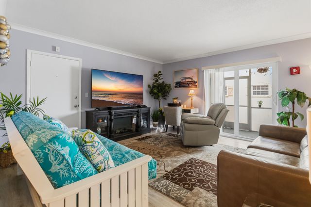 101 E Mcnab Road 408, Pompano Beach, FL 33060