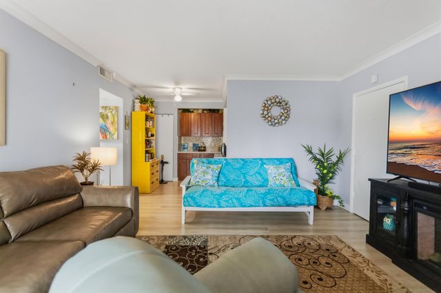 101 E Mcnab Road 408, Pompano Beach, FL 33060