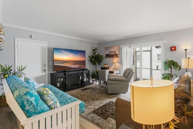 101 E Mcnab Road 408, Pompano Beach, FL 33060
