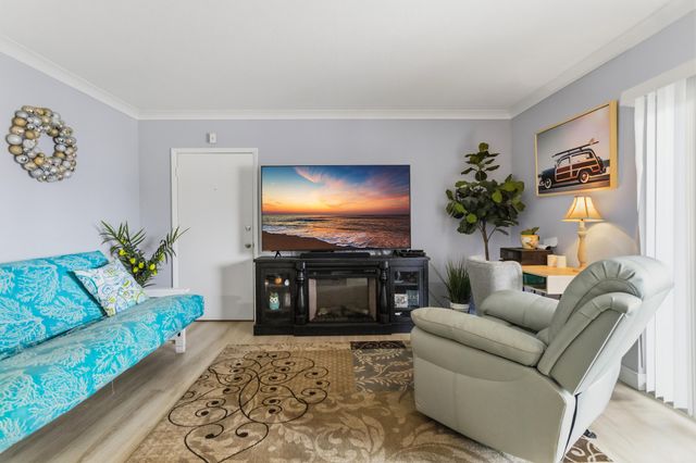 101 E Mcnab Road 408, Pompano Beach, FL 33060