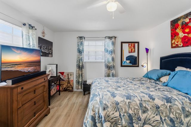 101 E Mcnab Road 408, Pompano Beach, FL 33060