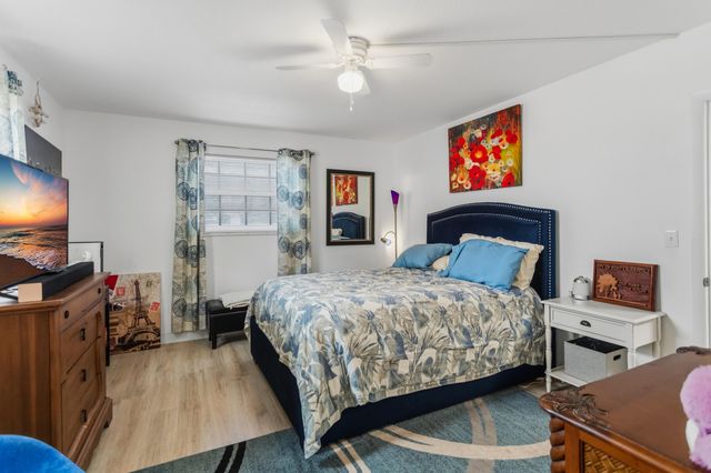 101 E Mcnab Road 408, Pompano Beach, FL 33060