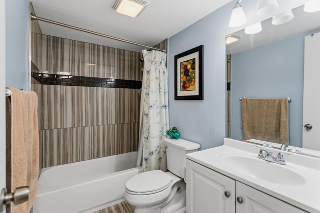 101 E Mcnab Road 408, Pompano Beach, FL 33060