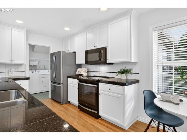 15347 Nw ABERDEEN Dr, Portland, OR 97229