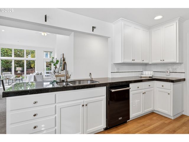 15347 Nw ABERDEEN Dr, Portland, OR 97229