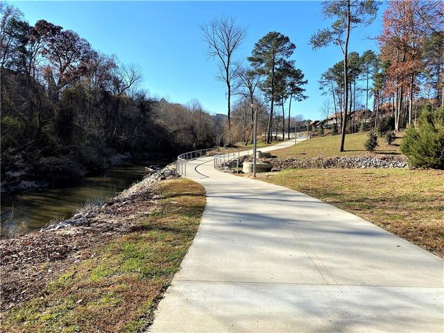 2186 Hillview Drive NE, Atlanta, GA 30329
