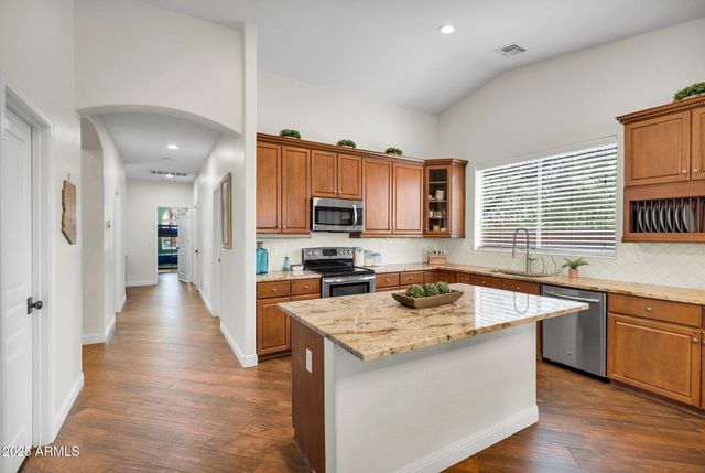 21718 E CHERRYWOOD Drive, Queen Creek, AZ 85142