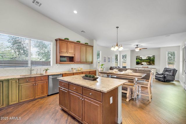 21718 E CHERRYWOOD Drive, Queen Creek, AZ 85142