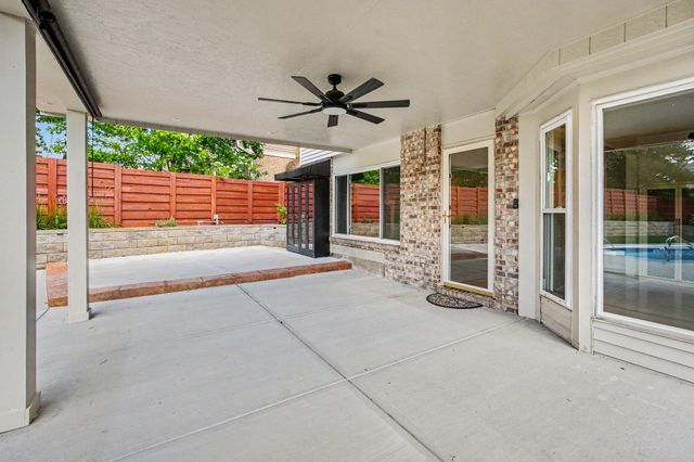 8187 Heatherwood Drive, Florence, KY 41042