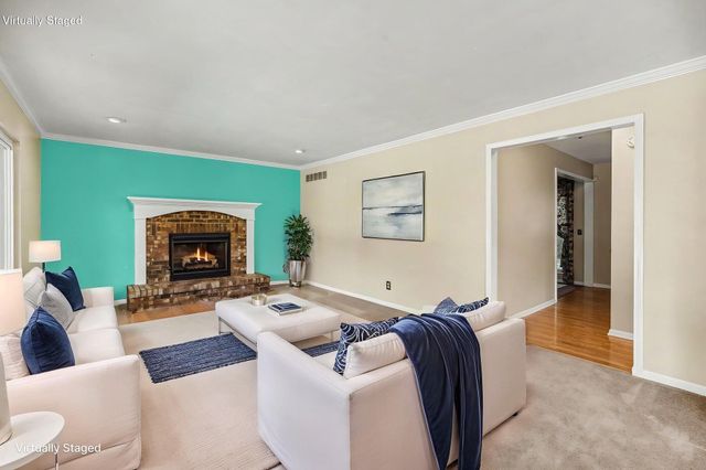 8187 Heatherwood Drive, Florence, KY 41042