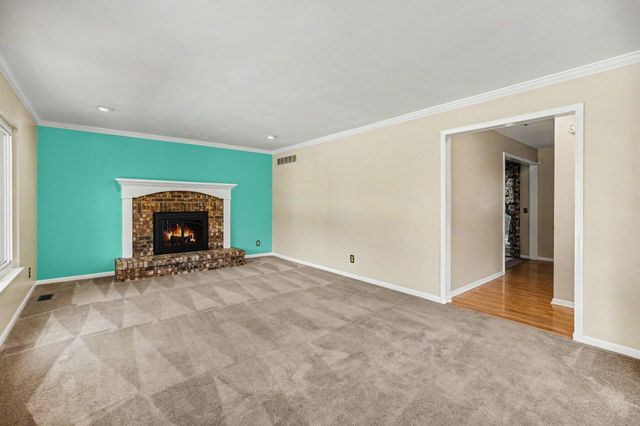 8187 Heatherwood Drive, Florence, KY 41042