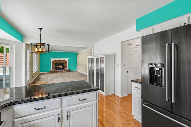 8187 Heatherwood Drive, Florence, KY 41042