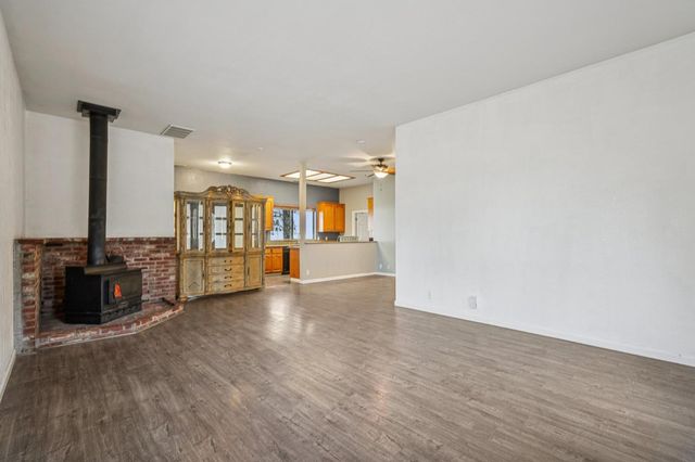 20750 Canyon View Dr, Jackson, CA 95642